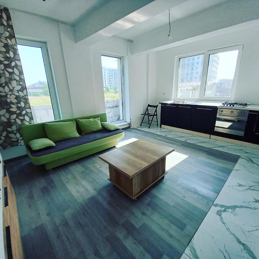 Twins Residence 2 Apart Hotel Ap 2 2 Rooms Chiajna Ngoại thất bức ảnh