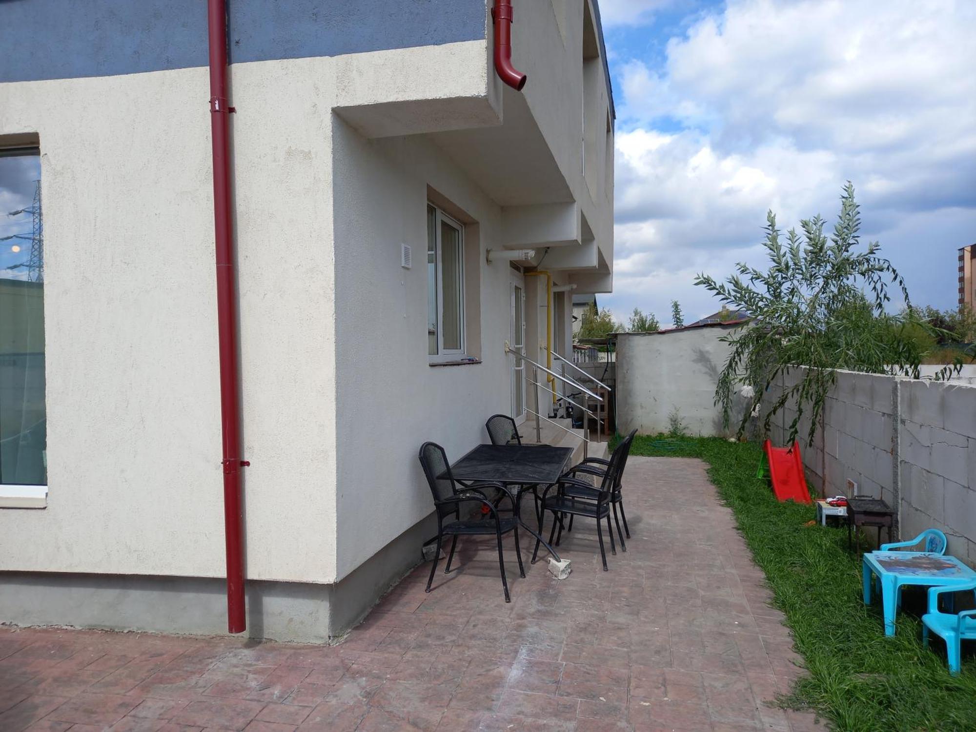 Twins Residence 2 Apart Hotel Ap 2 2 Rooms Chiajna Ngoại thất bức ảnh